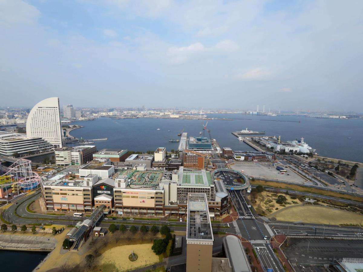 Apa Hotel & Resort Yokohama Bay Tower Exterior foto